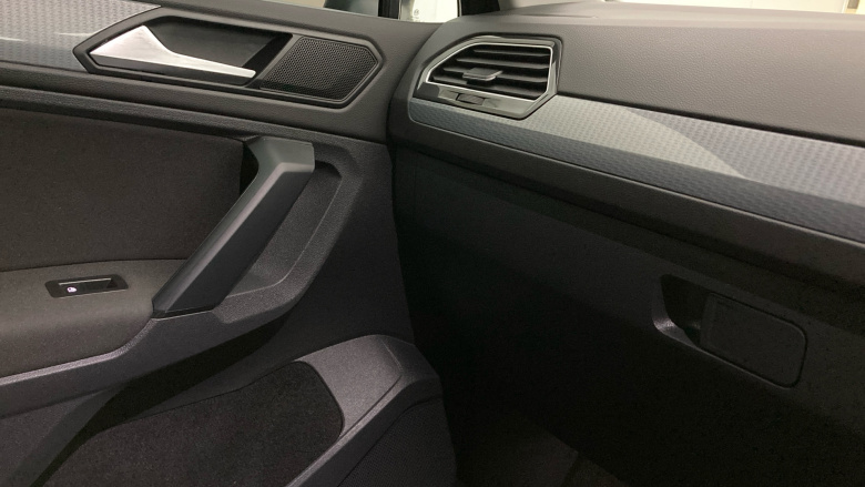 Volkswagen Tiguan 1.5 TSI 150 Life 5dr DSG Petrol Estate